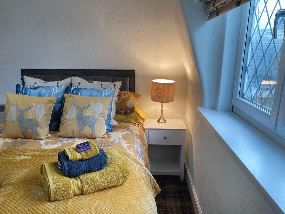 Macleen Cottage Arrochar Bagian luar foto